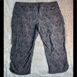 Eddie Bauer Horizon patterned ruched capri